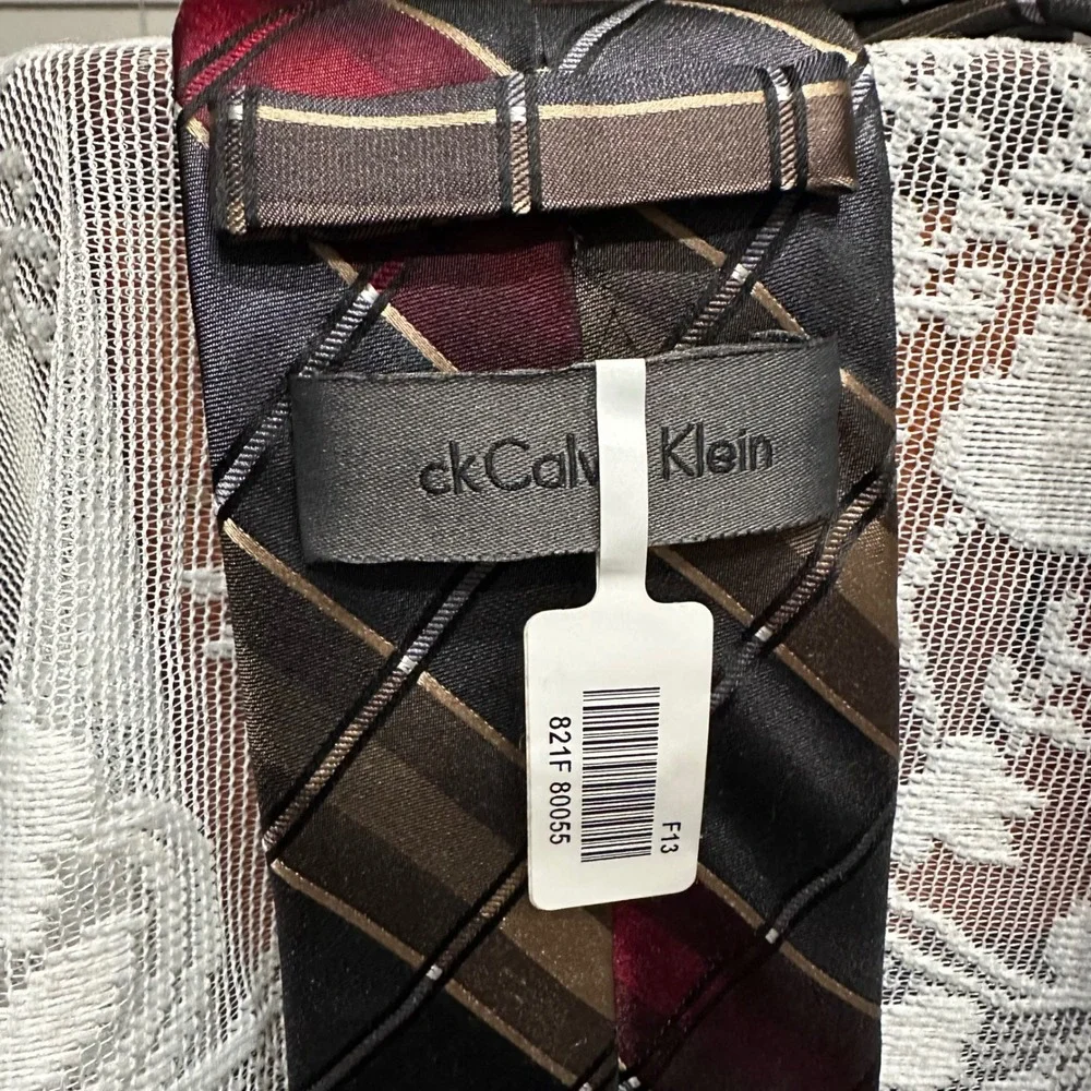 Calvin Klein calvin klein